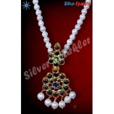  Six stone Temple jewellery, flower pearl malai with 3 line flower pendant and pearl hangings.